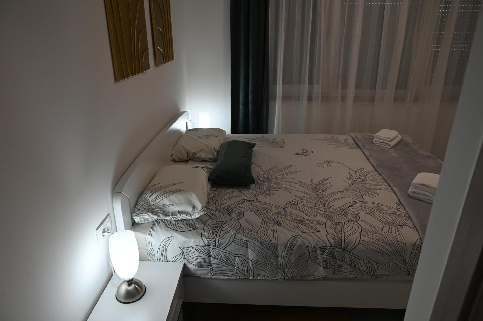 Studio Apartman Una -Self Check In,Free Parking Karlovac Bagian luar foto