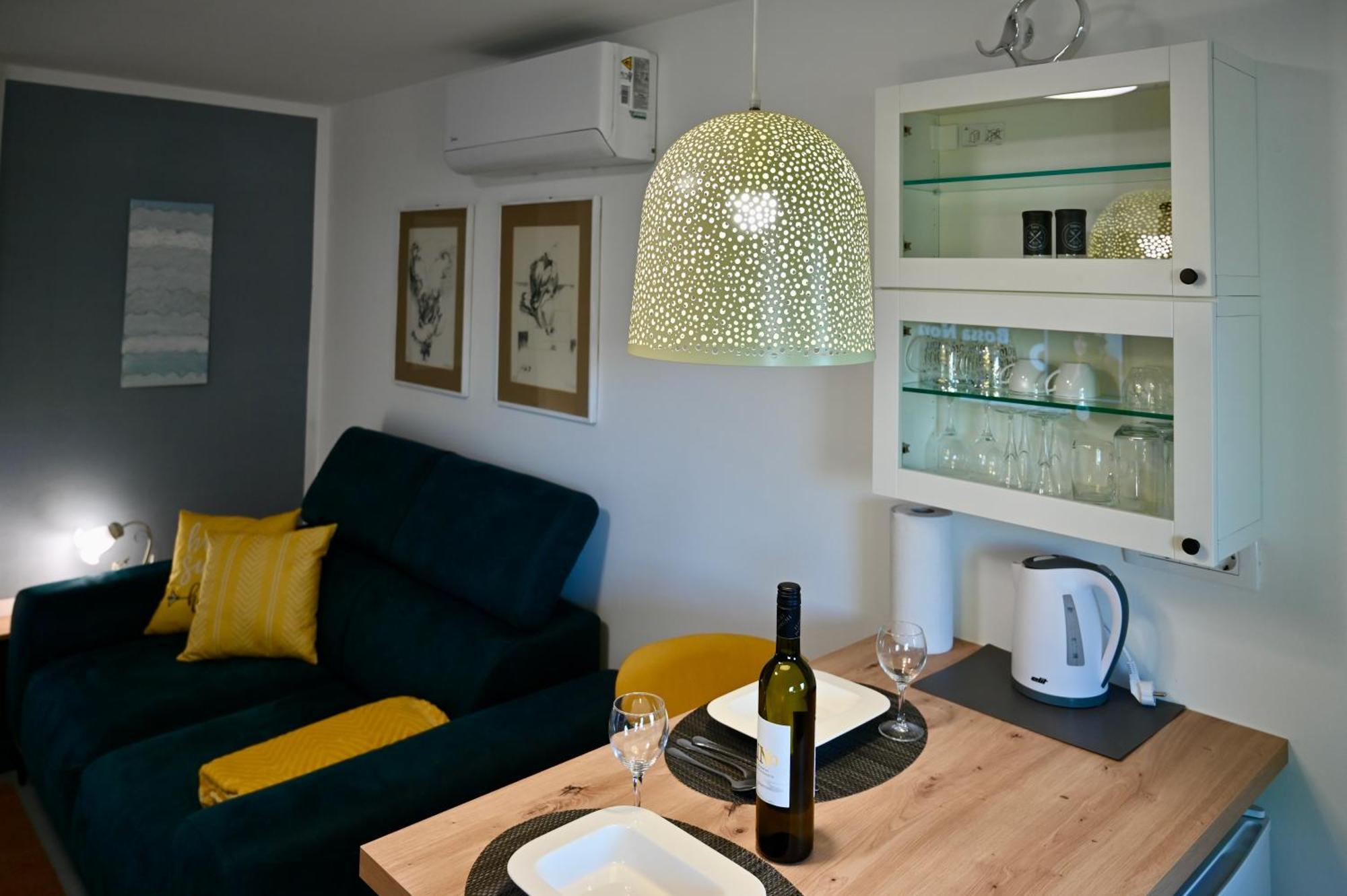 Studio Apartman Una -Self Check In,Free Parking Karlovac Bagian luar foto